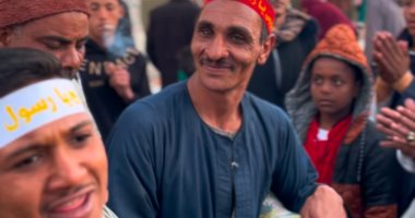 فسحة وزيارة.. توافد الأهالي على مولد عبد الرحيم القنائي.. فيديو