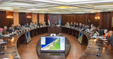 محافظ الإسكندرية: 268 منفذ بيع للسلع الغذائية والأجهزة تجهيزا لاستقبال شهر رمضان