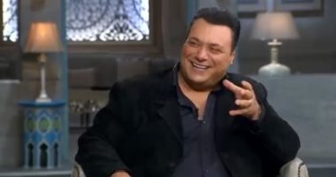 مراد مكرم عن علاقته بالتلاجة: "كنت بكلمها.. ودلوقتى بقينا غرباء" الفنان مراد مكرم
