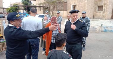 محافظ الإسماعيلية يؤكد استمرار الحملات المكثفة لإزالة أماكن النباشين