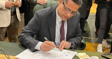 خالد البلشى يتقدم بأوراق ترشحه فى انتخابات التجديد النصفى لنقابة الصحفيين انتخابات نقابة