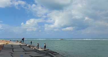 انكسار نوة الكرم بالإسكندرية بعد 6 أيام من البرد القارس.. تحسن طفيف فى حالة الطقس وسطوع متقطع للشمس.. أمشير يضرب بقوة ليلا.. غطاء جزئى من السحب الركامية.. والأرصاد تحذر من احتمالية سقوط أمطار حتى الخميس.. صور