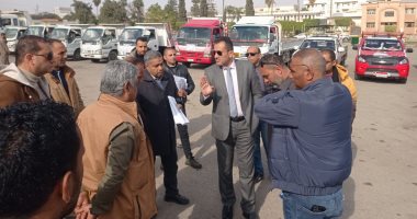 رئيس جهاز العاشر من رمضان يشهد اصطفاف معدات النظافة لتعزيز الخدمات البيئية بالمدينة