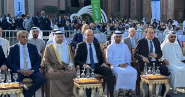 وزير الطيران: يشيد بالدور الحيوي والفعال للإيكاو الدكتور سامح الحفني وزير الطيران المدني