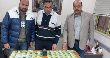 ضبط 125 بطاقة تموينية تم تجميعها للتلاعب بالخبز المدعم بالإسكندرية جانب من المضبوطات