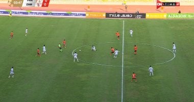 الشبكة نيوز : 
                                            30 دقيقة.. فاركو يهدر فرصة التقدم والزمالك يستحوذ ويسيطر بعدها
                                        