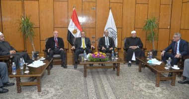 محافظ أسيوط يشهد ملتقى قادة اتحادات طلاب جامعات الجمهورية الجديدة 