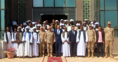 المنطقة الجنوبية العسكرية تنظم لقاء مع عدد من الشيوخ والعواقل بحلايب وشلاتين