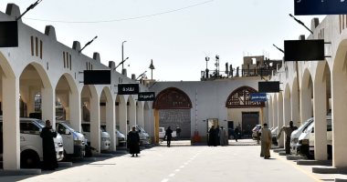 الأقصر تفتتح موقف القرنة الجديد بالبر الغربى لخدمة الحافلات السياحية.. صور  