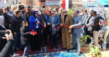 محافظ الإسماعيلية يفتتح سوق اليوم الواحد بمنطقة أبوعطوة (فيديو)