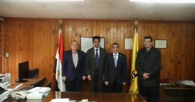 مركز بحوث وتطوير الفلزات يناقش التعاون مع ماليزيا في مجال الطاقة الشمسية