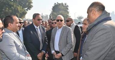 وزير الرى: توفير الاحتياجات المائية للزمامات الزراعية ومحطات مياه الشرب فى قنا جانب من الجولة