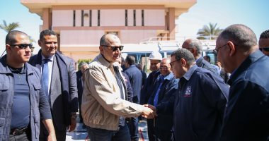 وزير قطاع الأعمال العام يتفقد "مصر للألومنيوم" بنجع حمادي.. ويلتقي نواب البرلمان جانب من الزيارة