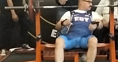 الحلم مالوش نهاية.. أحمد عبده 52 عاما حصد المركز الأول في بطولة عالمية للقوة البدنية.. تحدى نفسه وأنقص وزنه من 130 لـ88 كجم.. ويؤكد: أجهز نفسى للبطولات الأوروبية.. وينصح الشباب: الرياضة لا ترتبط بعمر معين.. صور