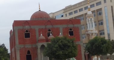 رئيس جامعة بنها يتفقد أعمال إنشاء حمام سباحة نصف أولمبى ومسجد 