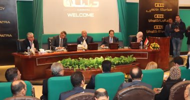 نائب رئيس الوزراء يلتقى مستثمرى السويس ويوجه بالحل الفورى لمشاكلهم