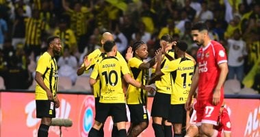 الشبكة نيوز : 
                                            ترتيب الدورى السعودى بعد فوز الاتحاد أمام الرياض فى الجولة 25
                                        