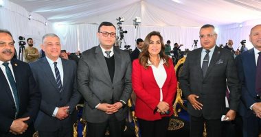 وزير الإسكان يشارك فى إطلاق أكبر قافلة مساعدات إنسانية للأشقاء الفلسطينيين