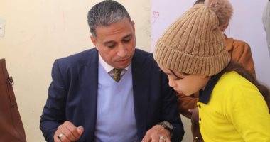 وكيل "تعليم الجيزة" يوجه المدارس بوضع برامج علاجية للطلاب ضعاف التحصيل
