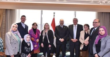 وزير العمل يبحث تبادل الخبرات مع وفد الغرفة الألمانية للصناعة والتجارة