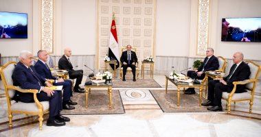 الرئيس السيسى يؤكد أهمية توسيع جهود البحث والإنتاج لـ"إينى" الإيطالية الرئيس عبد الفتاح السيسي