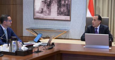 رئيس الوزراء يتابع مع وزير الاستثمار والتجارة الخارجية ملفات العمل الدكتور مصطفى مدبولي رئيس مجلس الوزراء