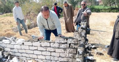 إزالة 5حالات تعدٍّ بالبناء المخالف على أملاك الدولة فى القنطرة شرق