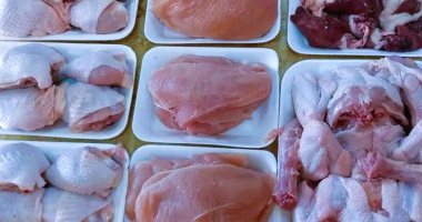 أسعار الفراخ اليوم الاثنين 17-2-2025 بأسواق مطروح