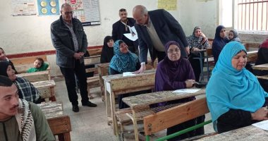 انطلاق امتحانات الدورة الثالثة لمحو الأمية بسوهاج بمشاركة 30 ألف دارس