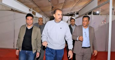 محافظ سوهاج يتفقد معارض أهلا رمضان ومشروعات التطوير والتجميل بالشوارع