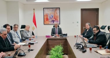 نائب وزير الإسكان يبحث أوجه التعاون في قطاع المرافق مع مسئولين أوروبيين 