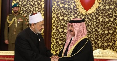 ملك البحرين يستقبل شيخ الأزهر ويؤكد دور فضيلته في خدمة قضايا الأمة