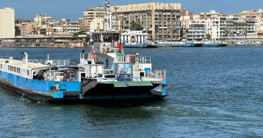 وسيلة النقل بين ضفتي قناة السويس.. معلومات هامة عن معدية بورسعيد.. صور