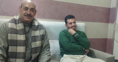 مؤذن يعثر على 190 ألف جنيه ويعيدها لصاحبها القبطى بالمنيا.. فيديو مؤذن مسجد