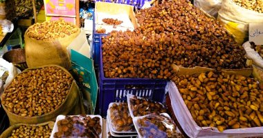 تعرف على أسعار البلح قبل رمضان بمحلات مطروح اليوم السبت 22-2-2025