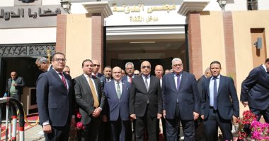 وزير العدل ورئيس مجلس الدولة يفتتحان مقر الشهر العقارى بالغردقة.. صور