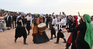 عروض فلكلورية مبهجة بمهرجان أسوان في ختام احتفالات تعامد الشمس بأبو سمبل