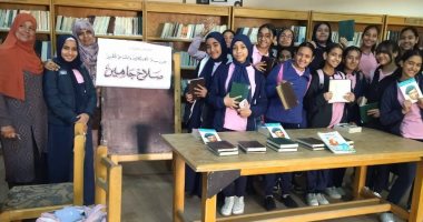 قصور الثقافة بالأقصر تحتفى بمسيرة فيلسوف البسطاء صلاح جاهين.. صور