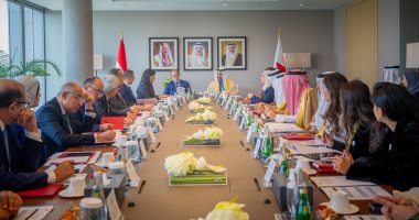 المالية: نتطلع لتوسيع الاستثمارات البحرينية في القطاعات المالية والتكنولوجية