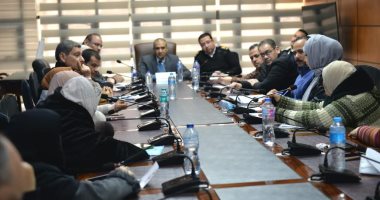 اجتماع مسئولى تطبيق قانون المحال بالوحدات المحلية للمراكز والمدن بالدقهلية