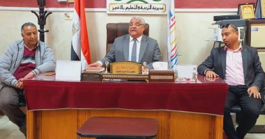 وكيل تعليم الأقصر يناقش خطة شهر رمضان فى لقاء موجهى عموم الأنشطة.. صور