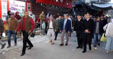 محافظ الشرقية يرأس حملة لإزالة الإشغالات بالزقازيق ويوفر فرصة عمل للشباب