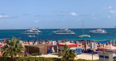 غلق ميناء الغردقة البحرى لليوم الرابع على التوالى بسبب سوء الطقس.. فيديو