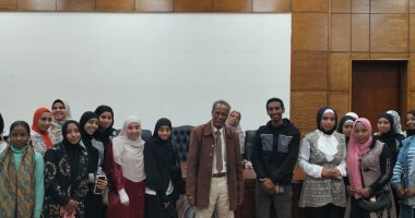"استعلامات أبوسمبل" تنظم ندوة حول دور مصر التاريخى والمعاصر فى الشرق الأوسط المشاركون فى الندوة