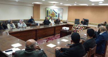 رئيس جهاز أسيوط الجديدة يلتقى سكان الحى الثالث لمناقشة مطالبهم ومقترحاتهم