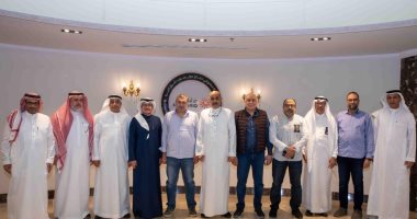 وفد غرفة السياحة يبحث استعدادات المطوفين للحج وخدمات حجاج الشركات