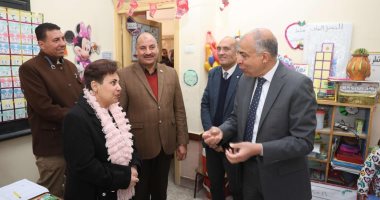 محافظ المنيا يوجه بتكثيف أعمال النظافة ويُحيل إدارة إحدى المدارس للتحقيق
