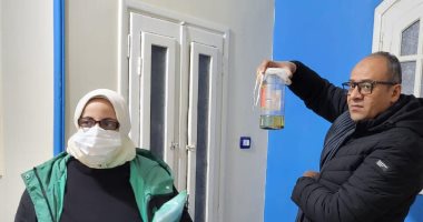 ضبط خريج دار علوم ينتحل صفة طبيب دون أى سند قانونى فى كفر الشيخ.. صور لجنة تضبط تزوير خريجي كلية دار العلوم ومنتحل طبيب