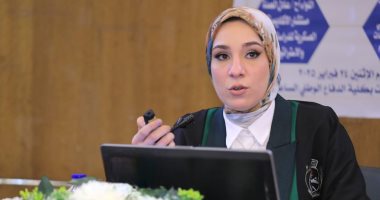 سالى سالم تناقش رسالة الماجستير فى تأثير وسائل الإعلام الرقمية الباحثة الإعلامية" سالي سالم"