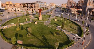 وزير الإسكان: تنفيذ أعمال مرافق بعدة أحياء بتكلفة مليار جنيه لخدمة 8354 قطعة أرض